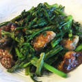 よねすと's cooksnap of when they made 簡単！！牡蠣と春菊のソテー♫.