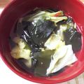 テヨン1's cooksnap of when they made キャベツとワカメのコンソメスープ.