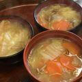 クックＡＣＥ's cooksnap of when they made 野菜たっぷり白菜と人参なめこのお味噌汁.