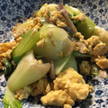 すーころん's cooksnap of when they made 舞茸と青梗菜のオイマヨ卵とじ.