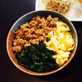 うり坊♥'s cooksnap of when they made ３色ご飯(鶏そぼろ・卵・ほうれん草).