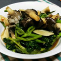 ポパイ474's cooksnap of when they made きのこと青菜の炒めもの.