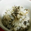 ユーロン's cooksnap of when they made 炊飯器で簡単！シンプルまいたけごはん.
