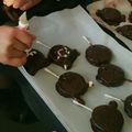 sakurenmam's cooksnap of when they made プレゼントやバレンタインに！オレオポップ.
