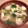 caruga's cooksnap of when they made 舞茸の風味抜群！あっさりお吸い物.