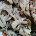 および's cooksnap of when they made 豚キノコのオリーブオイル炒め.