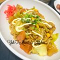 YUH♡ママ's cooksnap of when they made カレー焼きそば.