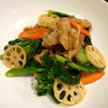 すか☆'s cooksnap of when they made 彩り野菜と豚バラ肉のオイスターソース炒め.