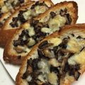 arancino's cooksnap of when they made バゲットのおつまみ☆きのこ＆オリーブ乗せ.
