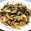 くうもん's cooksnap of when they made 春菊と豚肉の簡単中華風炒め.
