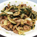 くうもん's cooksnap of when they made 春菊と豚肉の簡単中華風炒め.