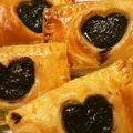 chii_pappa's cooksnap of when they made 切って挟んで焼くだけ♪クリチーチョコパイ.