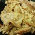 yutakaji's cooksnap of when they made 豚肉の塩コショウ焼き.