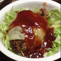 ゆーこ83's cooksnap of when they made 簡単巣ごもり風♡絶品チーズハンバーグ.