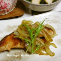 ◆◇Wtiti＊◇◆'s cooksnap of when they made 生鮭の新玉ねぎのっけ.