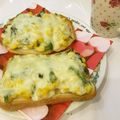 ふ〜あちゃん's cooksnap of when they made ほうれん草&コーンのマヨソースでトースト.