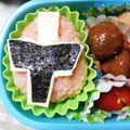 もりよし☆'s cooksnap of when they made ニンニンジャー キャラ弁 アカニンジャー.