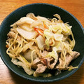 ◇ひびき◇'s cooksnap of when they made ✿鶏肉と白菜の❀簡単✿中華塩焼きそば.
