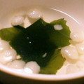 せきりな's cooksnap of when they made 揚げ玉とワカメのお吸い物.