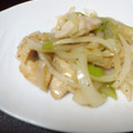 えいのしっぽ's cooksnap of when they made めんつゆで☆新玉ねぎとささ身の甘辛炒め.