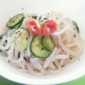 みっくママ's cooksnap of when they made きゅうりと糸こんにゃくの梅ゆかり和え.