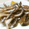 maruru-nn's cooksnap of when they made いかとじゃがいものガリバタ炒め.