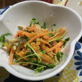 れおいち's cooksnap of when they made ごま風味 炒めきのこと豆苗のサラダ.