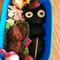 ひろと＾＿＾ママ's cooksnap of when they made Happyお弁当**クワガタ**.
