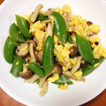 puti0612's cooksnap of when they made しめじと卵のアジアン炒め✿.