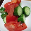 ケンキチ's cooksnap of when they made トマトときゅうりのサラダ.