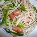 momoco's cooksnap of when they made もやピーチャーシューのナンプラー炒め.