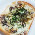 ☆みいKK☆'s cooksnap of when they made ツナごぼうの胡麻塩昆布和トースト.
