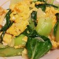curisupin's cooksnap of when they made チンゲン菜とふわふわ卵のにんにく炒め.