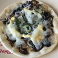 らんち☆'s cooksnap of when they made 海苔の佃煮としらすのピザ.