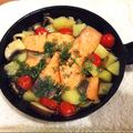 caruga's cooksnap of when they made 紅鮭＋フェンネル＋新ジャガのアヒージョ.