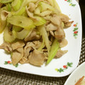 ☆糖質減らしてます☆'s cooksnap of when they made 豚バラとセロリの炒め.