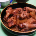 asagi's cooksnap of when they made 簡単♪大根と手羽元の照り煮.
