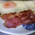 アピナス's cooksnap of when they made 白身が美味しい★目玉焼き.