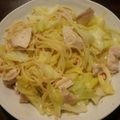 はるる♬'s cooksnap of when they made キャベツと鶏胸肉のペペロンチーノ.
