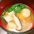 なかたんた's cooksnap of when they made お麩と春菊のみそ汁.
