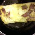 ハワハワイ's cooksnap of when they made 朝食に❤ベーコンバジルチーズオムレツ.
