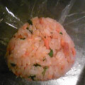 MANA☆MINA's cooksnap of when they made 鮭としそのおにぎり♪.