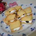 SUMI★SUMI's cooksnap of when they made 卵不使用♪簡単レーズンクリームサンド.
