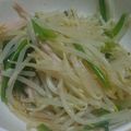 5027's cooksnap of when they made モヤシとほうれん草のサラダ風.