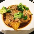 krkr1039's cooksnap of when they made 新じゃがと鶏のピリ辛オイスター炒め煮.