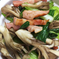 つっち〜☆'s cooksnap of when they made 小松菜と舞茸の炒め物☆.