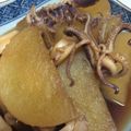はらぺこゾンダ's cooksnap of when they made 短時間で簡単な柔らかイカと大根煮.