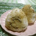 赤い電話's cooksnap of when they made ☆塩昆布入りすり胡麻まぶしおにぎり☆.