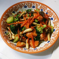 ★tatm★'s cooksnap of when they made 彩り豊かな生鮭と野菜の炒めもの.