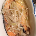 ばーこ４３'s cooksnap of when they made 簡単☆鮭とキノコのレンジ蒸し♪.